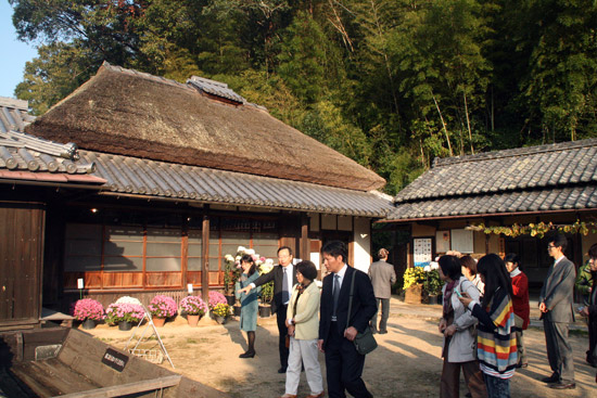 image003